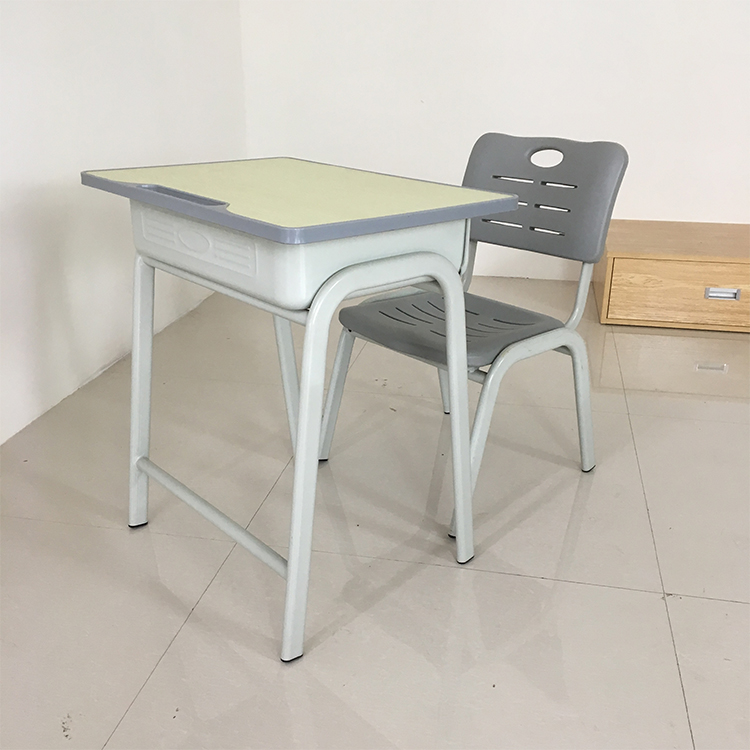 學(xué)生課桌椅