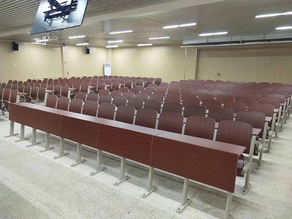 為什么大學(xué)階梯教室多使用連排椅？